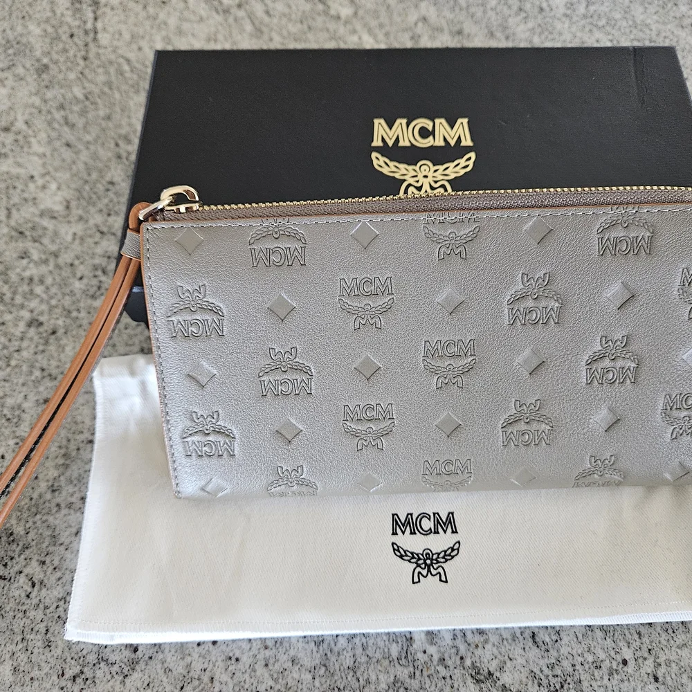 MCM Gray Embossed Leather Wristlet Clutch . New With Box & Dust Bag Inc. - Picture 2 of 8